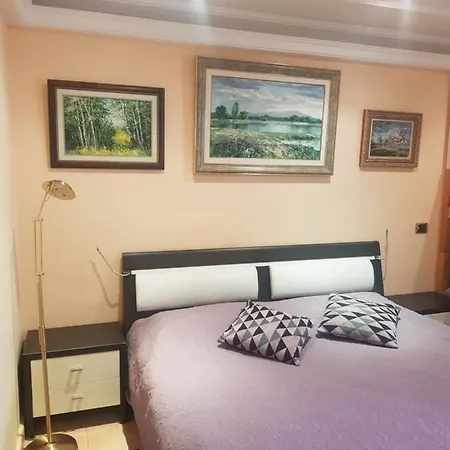 فيلة Villa Las Torviscas *